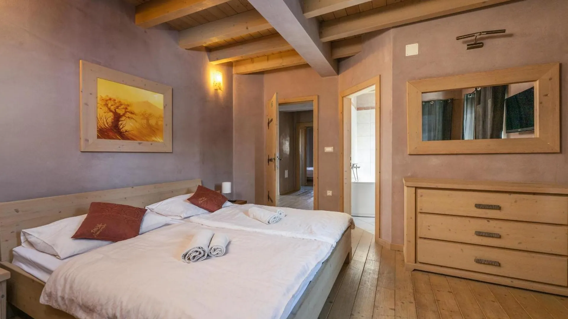 Villa Bellavista With 8 Bedrooms, Private Pool And Sauna Premantura